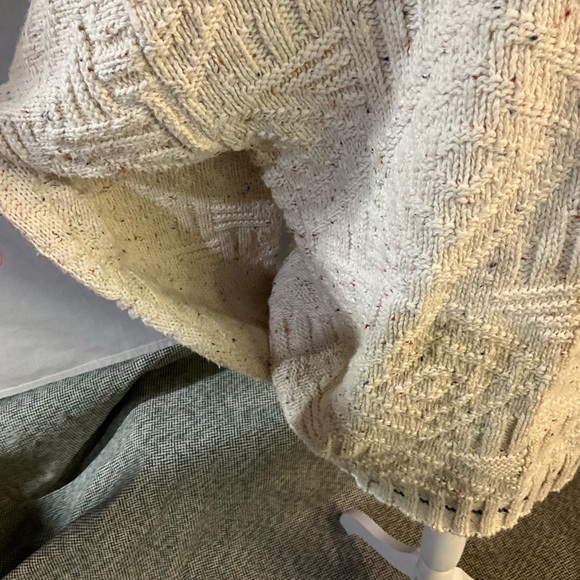 Vintage Ralph Lauren Cream Cardigan with Patterned Trim - Picture 7 of 16